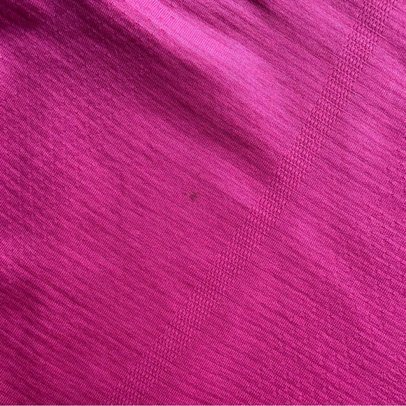 Lululemon Women's Pink T-Shirt - Picture 6 of 6